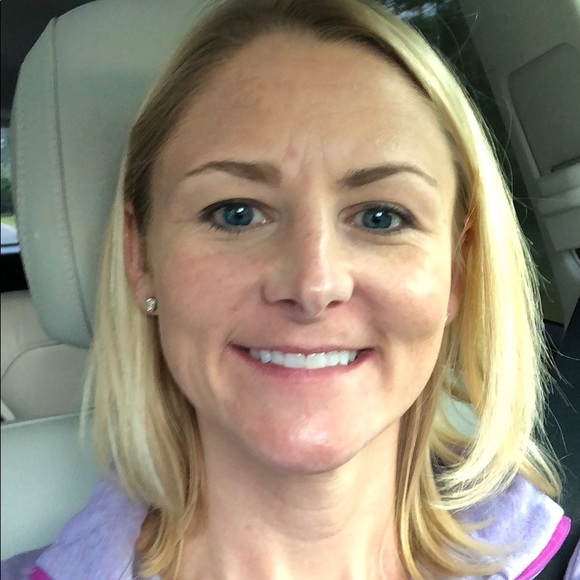 Meet your Posher, Lindsey - Picture 1 of 1